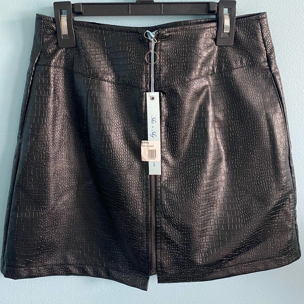 Women’s Leather Skirt